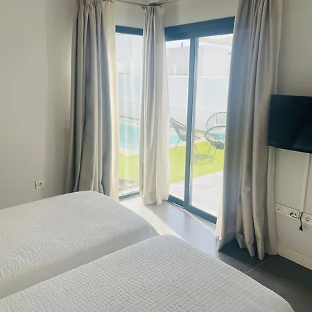 Neo - Private Pool - 8 Minutes Corralejo, Mini Gym!! Вилла *