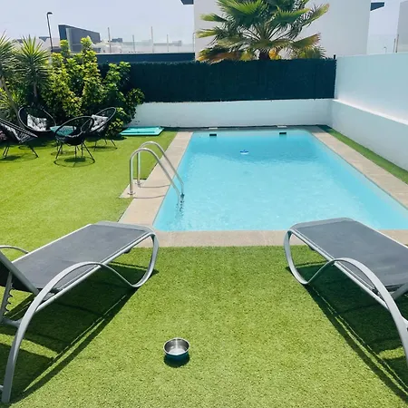 Villa Neo - Piscina Privada - 8 Minutos De Corralejo, Mini Gym!!