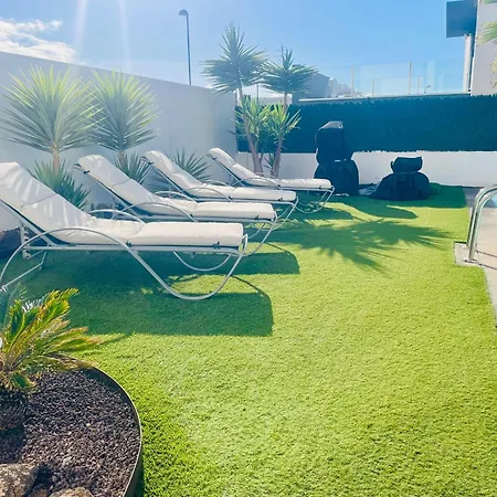 Villa Neo - Private Pool - 8 Minutes Corralejo, Mini Gym!!