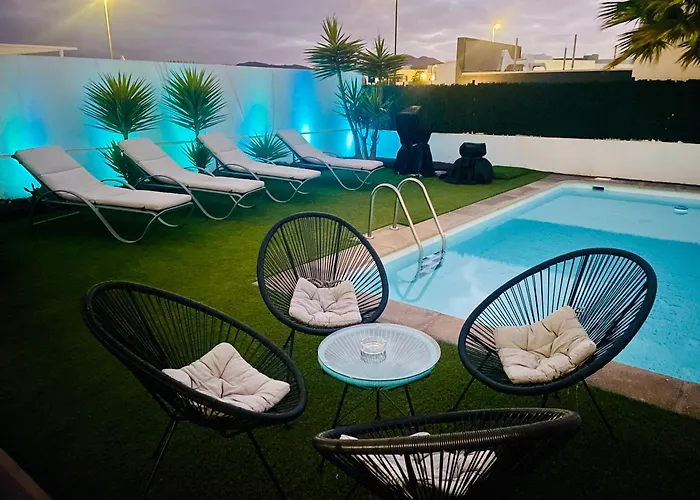 Villa Neo - Private Pool - 8 Minutes Corralejo, Mini Gym!! *